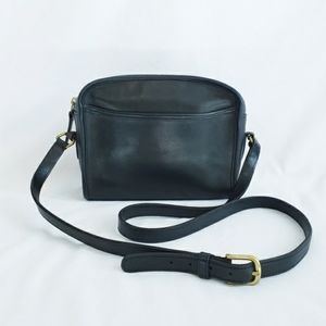 Vintage Coach Metropolis 9087 Swingpack Leather Crossbody Handbag